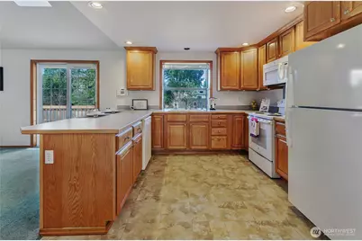 6912 15th Avenue SE, Lacey, WA 98503 - Photo 10