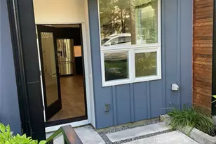 3307 Wetmore Ave S, Seattle, WA 98144 - Photo 2