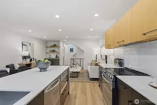 3646 Greenwood Ave N, Seattle, WA 98103 - Photo 16