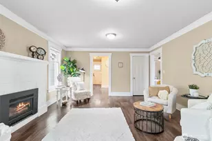 1203 N 2nd St, Renton, WA 98057 - Photo 2