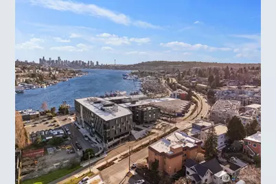 3905 4th Avenue NE #301, Seattle, WA 98105 - Photo 28