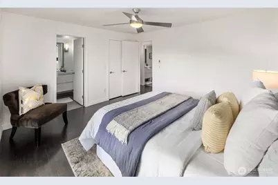 3905 4th Avenue NE #301, Seattle, WA 98105 - Photo 14