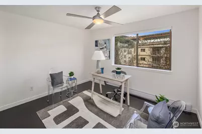 3905 4th Avenue NE #301, Seattle, WA 98105 - Photo 18