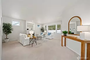 6910 51st St Ct W, University Place, WA 98467 - Photo 2