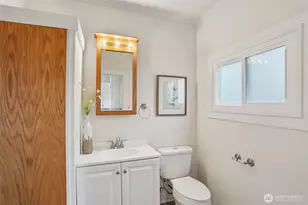 7025 S Warner St, Tacoma, WA 98409 - Photo 8