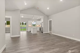 208 Shannon Lewis Ln, Winlock, WA 98596 - Photo 4