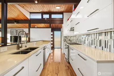 18600 4th Avenue SW, Normandy Park, WA 98166 - Photo 12
