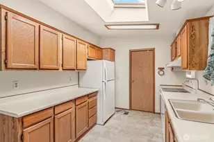 5900 64th St NE, Marysville, WA 98270 - Photo 12