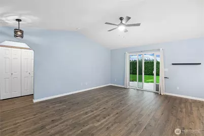 10109 Meadowside Lane SW, Rochester, WA 98579 - Photo 4