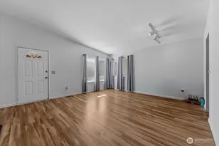 380 N Shore Ct, Manson, WA 98831 - Photo 10