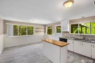 8415 Mt Tacoma Dr SW, Lakewood, WA 98498 - Photo 12