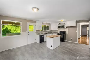 8415 Mt Tacoma Dr SW, Lakewood, WA 98498 - Photo 12