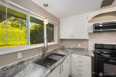 8415 Mt Tacoma Drive SW, Lakewood, WA 98498 - Photo 16