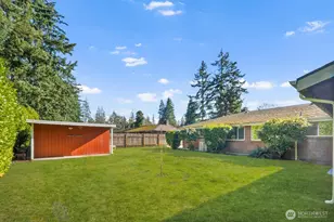 8415 Mt Tacoma Dr SW, Lakewood, WA 98498 - Photo 38