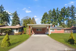 8415 Mt Tacoma Dr SW, Lakewood, WA 98498 - Photo 2