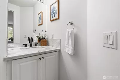 6649 SE Cougar Mountain Way, Bellevue, WA 98006 - Photo 4