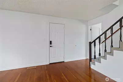 1209 Talcott Street, Sedro-Woolley, WA 98284 - Photo 2