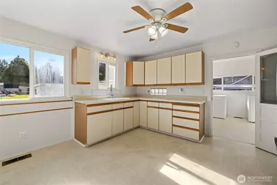 1209 Talcott Street, Sedro-Woolley, WA 98284 - Photo 10