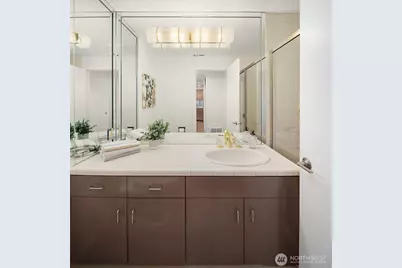 6363 Lake Washington Boulevard NE #102, Kirkland, WA 98033 - Photo 22