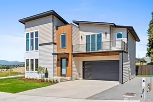 107 Chadwick St NW, East Wenatchee, WA 98802 - Photo 2