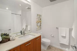 10700 NE 4th St, Bellevue, WA 98004 - Photo 20