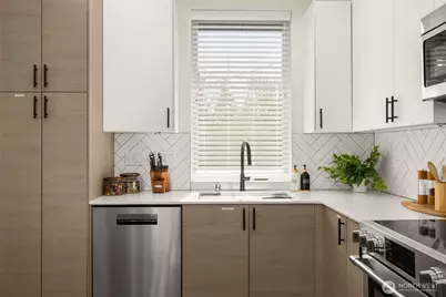 1405 N 103rd Street, Seattle, WA 98133 - Photo 6