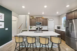 17818 Berkeley Pkwy E, Bonney Lake, WA 98391 - Photo 22