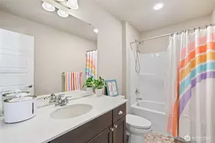 17818 Berkeley Pkwy E, Bonney Lake, WA 98391 - Photo 32