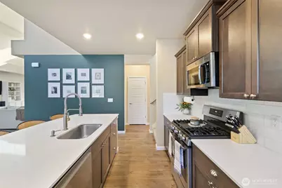 17818 Berkeley Parkway E, Bonney Lake, WA 98391 - Photo 10