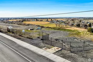 4994 Airway Dr NE, Moses Lake, WA 98837 - Photo 1