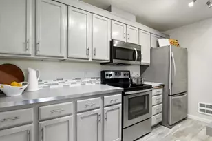 22527 SE 38th Terrace, Issaquah, WA 98029 - Photo 4