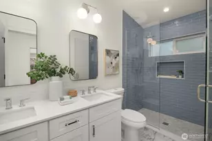 14321 C Interlake Ave N, Seattle, WA 98133 - Photo 18