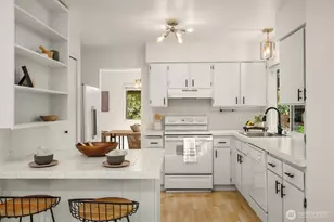 8129 NE 131st St, Kirkland, WA 98034 - Photo 12