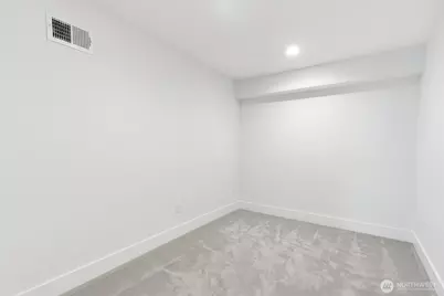 2000 NE 27th Street, Renton, WA 98056 - Photo 24