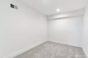 2000 NE 27th St, Renton, WA 98056 - Photo 24