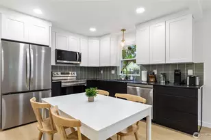 14321 Interlake Ave N, Seattle, WA 98133 - Photo 10