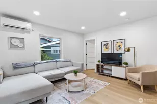 14321 Interlake Ave N, Seattle, WA 98133 - Photo 4