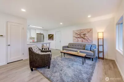 9320 31st Place SW, Seattle, WA 98126 - Photo 2