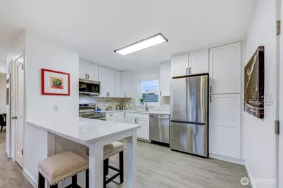 9320 31st Place SW, Seattle, WA 98126 - Photo 6