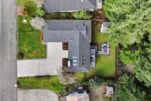 876 172nd Ave NE, Bellevue, WA 98008 - Photo 2