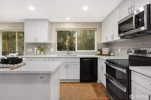 21743 NE 176th Pl, Woodinville, WA 98077 - Photo 16