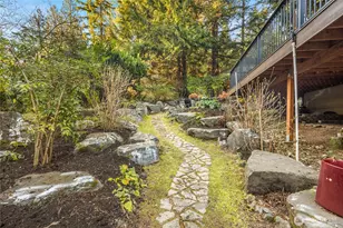 21743 NE 176th Pl, Woodinville, WA 98077 - Photo 32