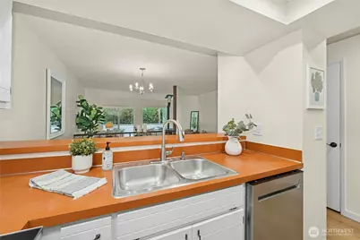 231 NW Shepard Way, Bainbridge Island, WA 98110 - Photo 6