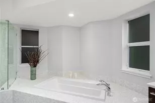 11122 NE 41st Dr, Kirkland, WA 98033 - Photo 22