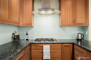 11122 NE 41st Dr, Kirkland, WA 98033 - Photo 14
