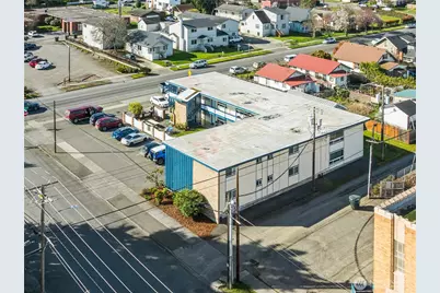 402 Laurel Street, Port Angeles, WA 98362 - Photo 2