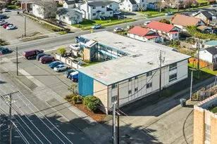 402 Laurel St, Port Angeles, WA 98362 - Photo 2