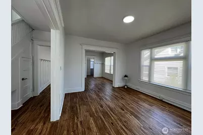 1319 S 9 Street S, Tacoma, WA 98405 - Photo 10