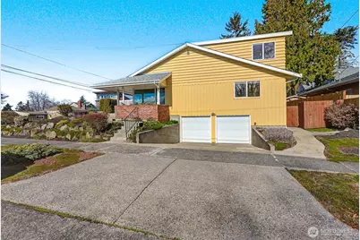 8900 2nd Avenue NE, Seattle, WA 98115 - Photo 34