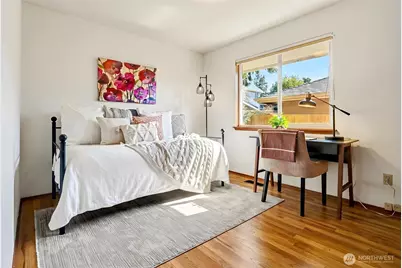 8900 2nd Avenue NE, Seattle, WA 98115 - Photo 26